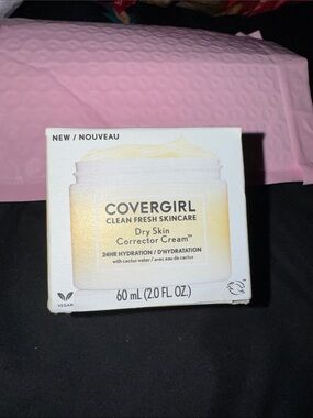 COVERGIRL Clean Fresh Skincare Dry Skin Corrector Cream - New in box